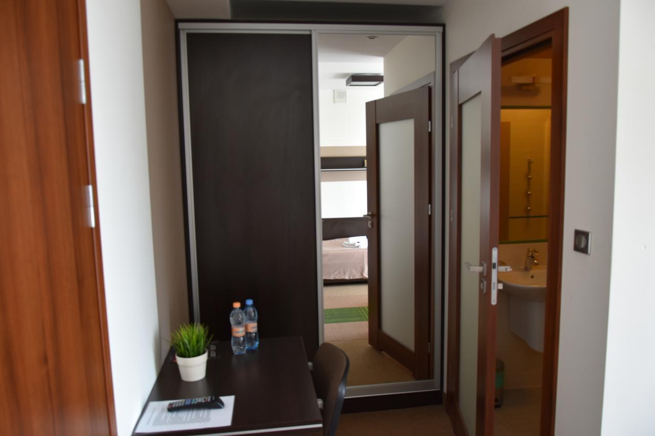Mloda Europa Lodz  Exterior photo